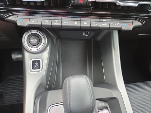 Used 2025 Dodge Hornet GT image 15