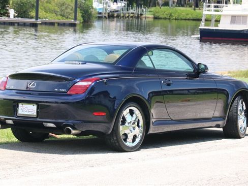 Used 2008 Lexus SC 430 Convertible RWD image 3