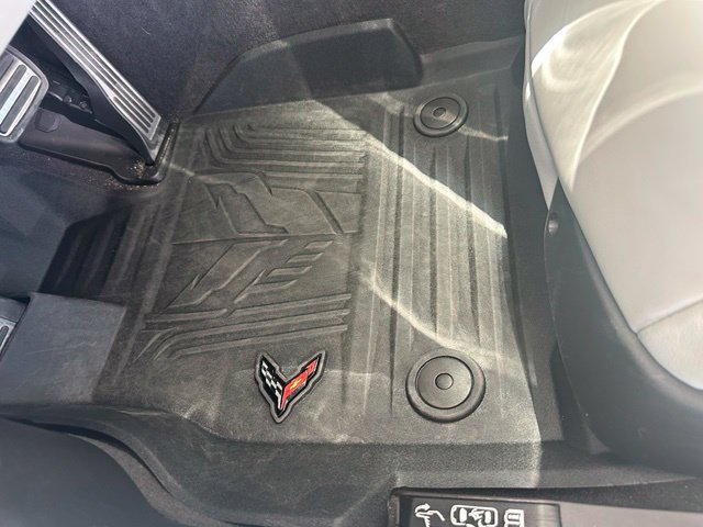 Used 2024 Chevrolet Corvette Stingray Premium Conv w/ Z51 Performance Package RWD image 19