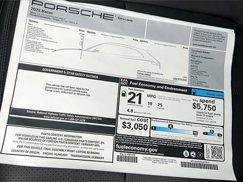 New 2025 Porsche Macan image 41