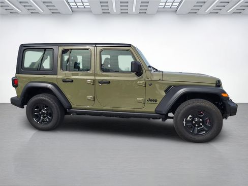 Used 2026 Jeep Wrangler Unlimited Sport AWD/4WD image 2