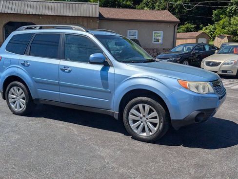 Used 2012 Subaru Forester 2.5X Premium AWD/4WD image 16