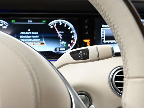Used 2015 Mercedes-Benz S 550 4MATIC Coupe image 36