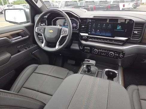New 2026 Chevrolet Silverado 1500 High Country AWD/4WD image 33
