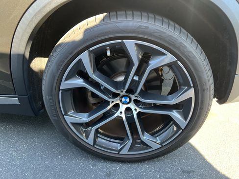 Certified 2024 BMW X5 sDrive40i w/ Premium Package RWD image 13
