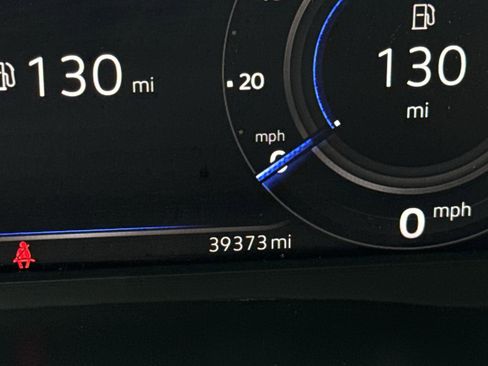 Used 2023 Volkswagen Atlas Cross Sport SE image 12