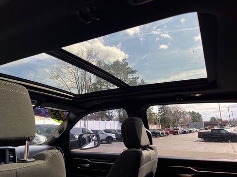 Used 2020 RAM 1500 Big Horn image 12