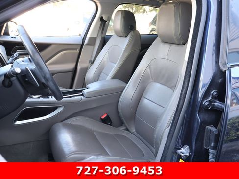 Used 2018 Jaguar F-PACE R-Sport image 2