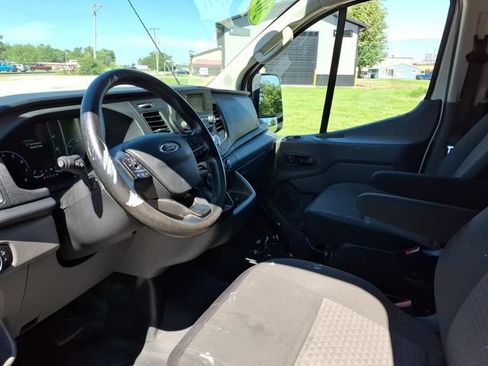 Used 2020 Ford Transit 150 Low Roof RWD image 10