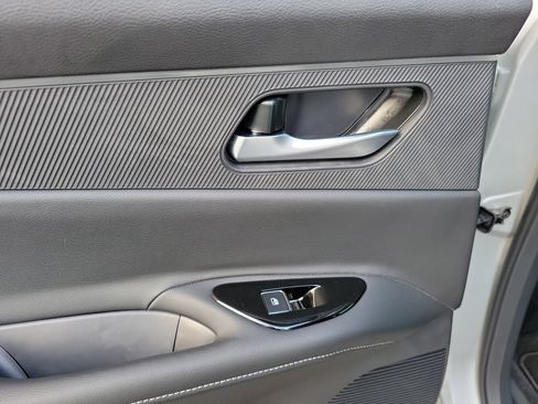 New 2025 Nissan Murano SV image 20