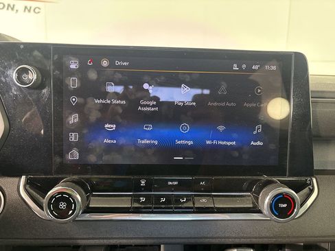 Used 2024 Chevrolet Colorado W/T RWD image 13