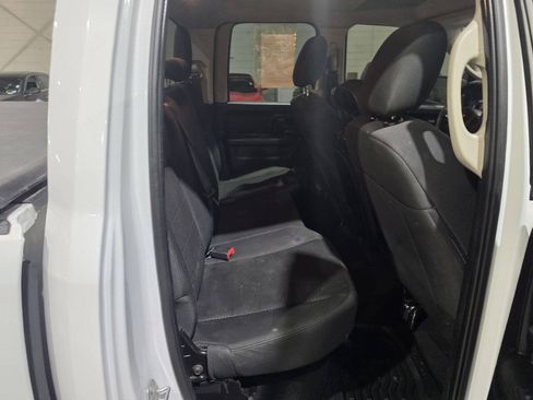 Used 2019 RAM 1500 Express w/ Express Value Package AWD/4WD image 32