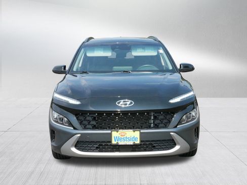 Used 2023 Hyundai Kona Limited image 2