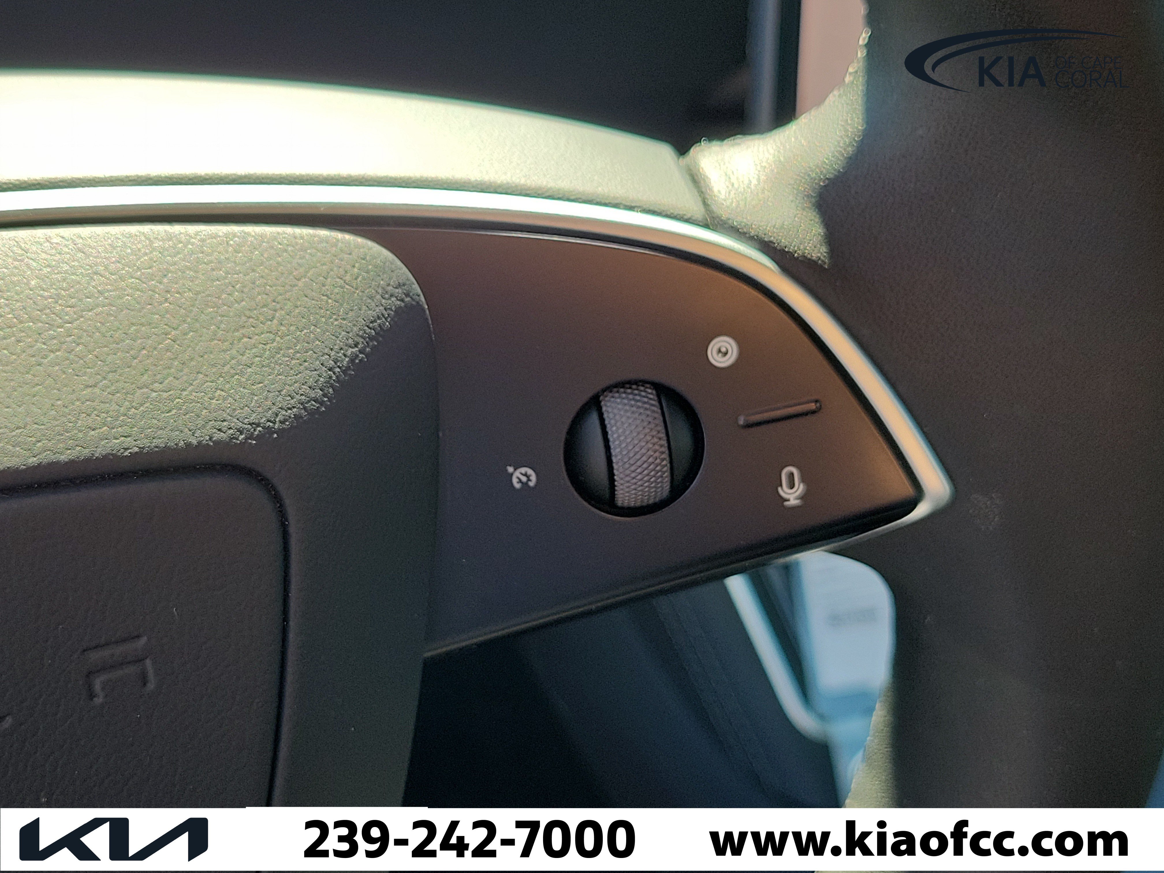 Used 2026 Tesla Model Y 2WD image 25