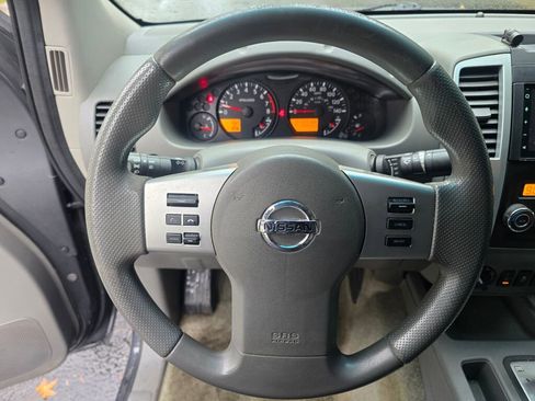 Used 2014 Nissan Frontier SV w/ SV Value Truck Package image 28