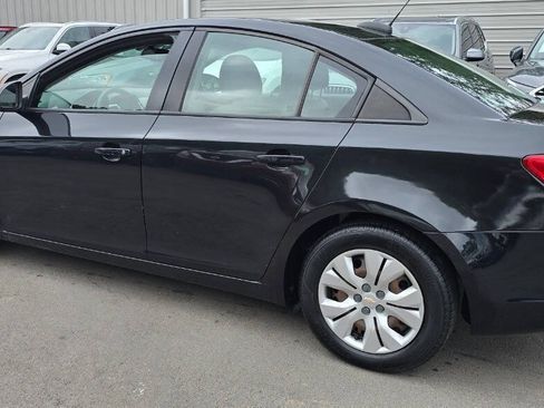 Used 2016 Chevrolet Cruze LS FWD image 9