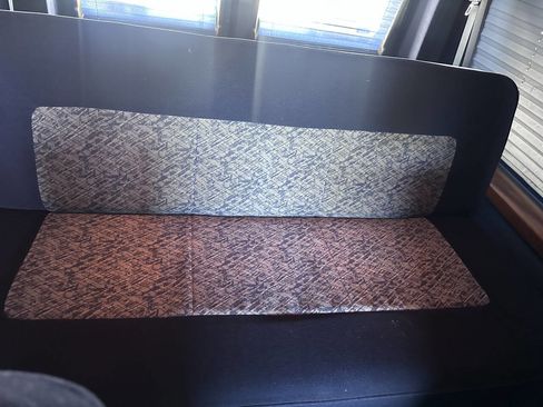 Used 1999 Ford E-150 and Econoline 150 image 20