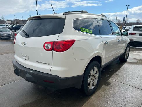 Used 2011 Chevrolet Traverse LT w/ Personal Connectivity Package image 5