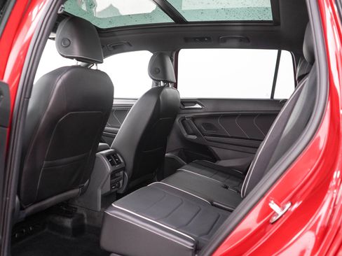Used 2024 Volkswagen Tiguan SEL R-Line AWD/4WD image 18