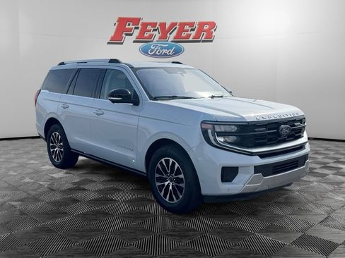 Certified 2025 Ford Expedition Platinum image 7