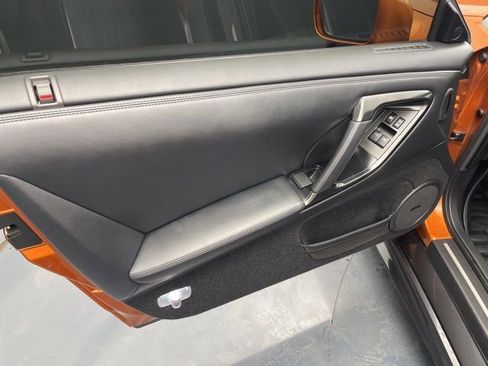 Used 2017 Nissan GT-R Premium image 11