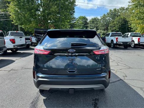 Certified 2024 Ford Edge SEL w/ Convenience Package AWD/4WD image 4
