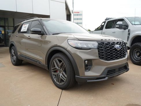 New 2026 Ford Explorer ST w/ Sun And Sound Package AWD/4WD image 3