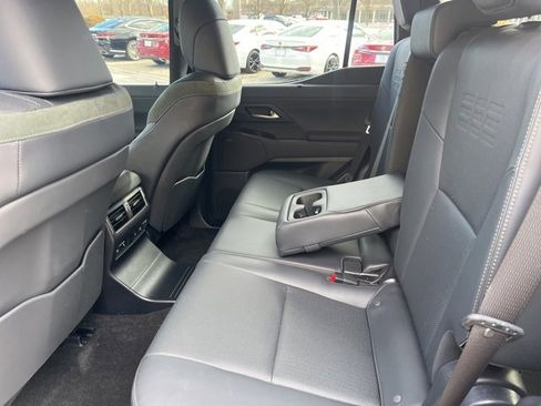 Used 2025 Lexus GX 550 image 33