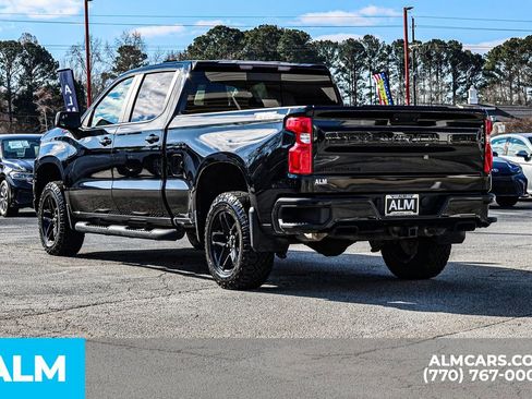 Used 2021 Chevrolet Silverado 1500 LT Trail Boss w/ Convenience Package II image 6