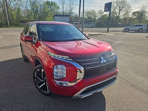 Used 2022 Mitsubishi Outlander SE image 5