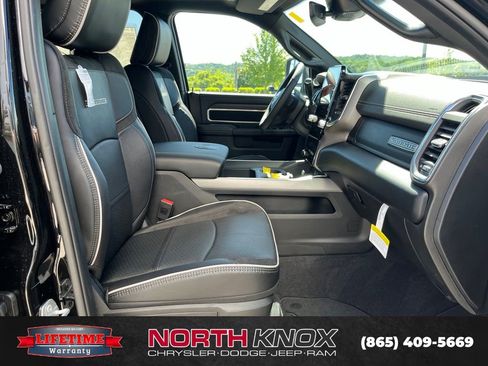 New 2026 RAM 2500 Laramie AWD/4WD image 26