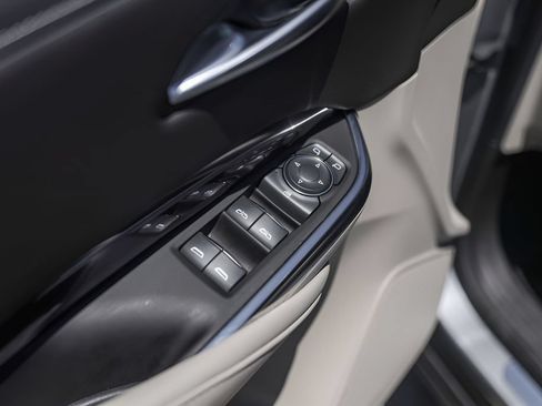 Certified 2023 Cadillac XT4 Luxury w/ Cold Weather Package FWD image 22