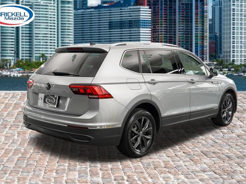 Used 2022 Volkswagen Tiguan SE FWD image 7