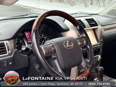 Used 2015 Lexus GX 460 image 13