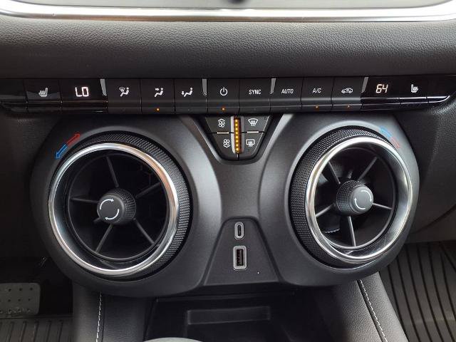 New 2026 Chevrolet Blazer LT w/ Sound & Technology Package AWD/4WD image 32