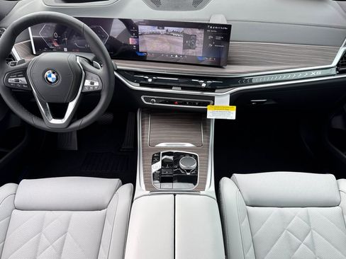 Used 2026 BMW X5 xDrive40i AWD/4WD image 15
