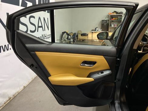 Used 2021 Nissan Sentra SV w/ SV Premium Package image 23