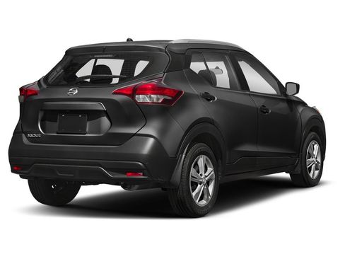 Used 2020 Nissan Kicks SV FWD image 3