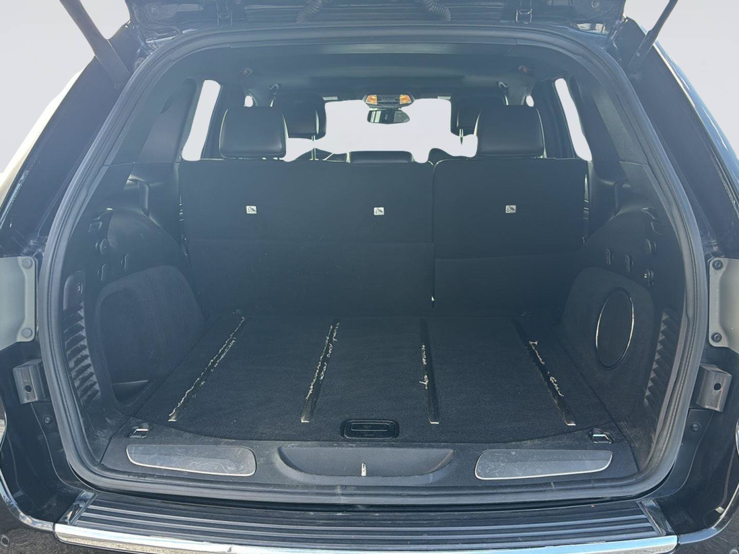 Used 2015 Jeep Grand Cherokee Limited RWD image 23