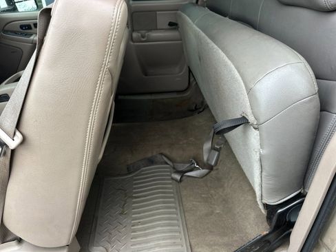 Used 2004 Chevrolet Silverado 3500 2WD Extended Cab w/ Heavy-Duty Power Package image 11