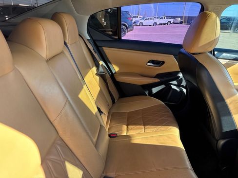Used 2023 Nissan Sentra SV w/ SV Premium Package FWD image 31
