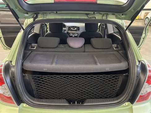 Used 2010 Hyundai Accent GS image 16