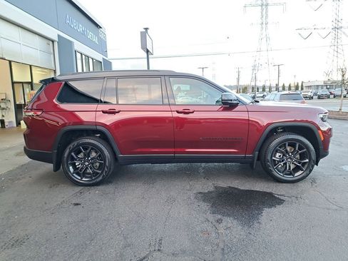 New 2025 Jeep Grand Cherokee L Limited w/ Trailer Tow Package AWD/4WD image 6