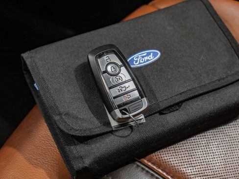 Used 2021 Ford F250 King Ranch w/ King Ranch Ultimate Package AWD/4WD image 67