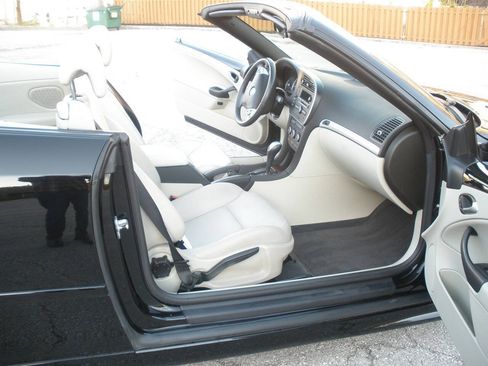 Used 2009 Saab 9-3 2.0T w/ Cold Weather Package FWD image 22
