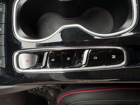 Used 2022 Buick Envision Essence w/ Sport Touring Package image 21