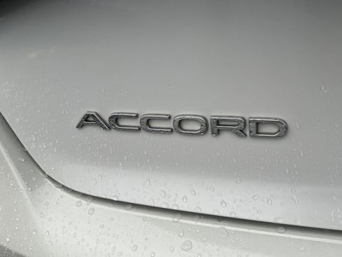Used 2024 Honda Accord EX image 9