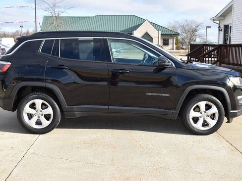 Used 2018 Jeep Compass Latitude w/ Popular Equipment Group image 2
