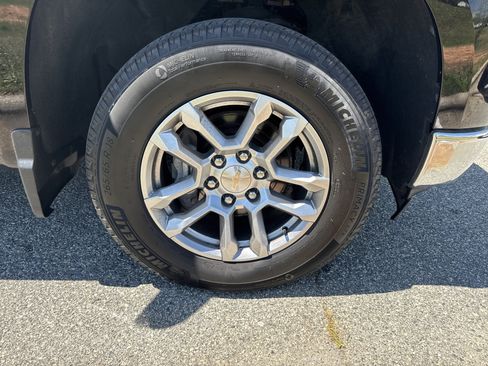 Used 2023 Chevrolet Silverado 1500 LT image 12