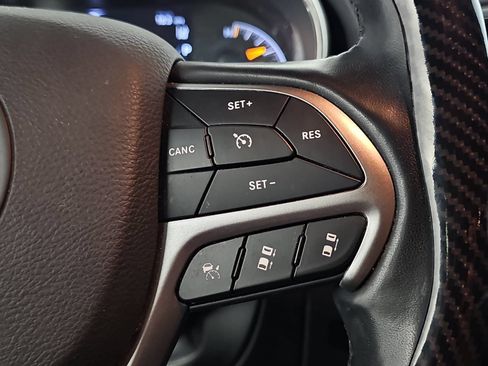 Used 2019 Jeep Grand Cherokee High Altitude RWD image 17